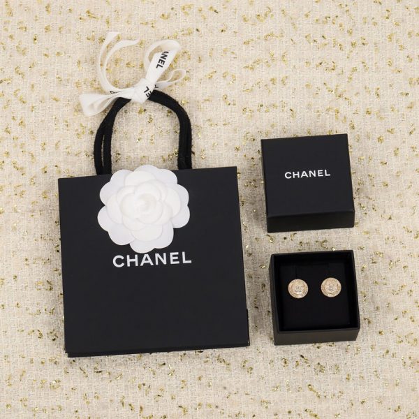 CHANEL PEARL EARRINGS