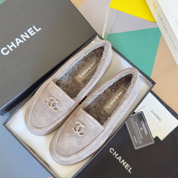 CHANEL WOMEN LOAFER