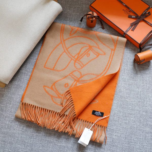 HERMES Casaque Entrelacs Equestres scarf