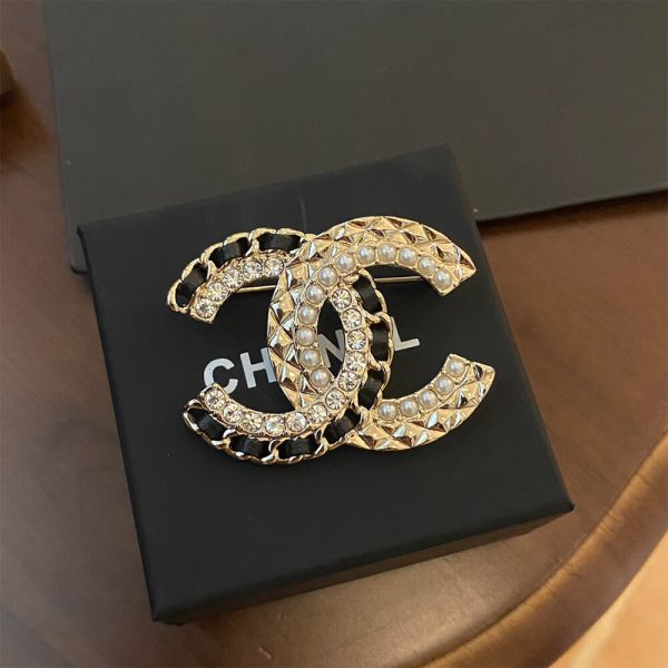 CHANEL BROOCH