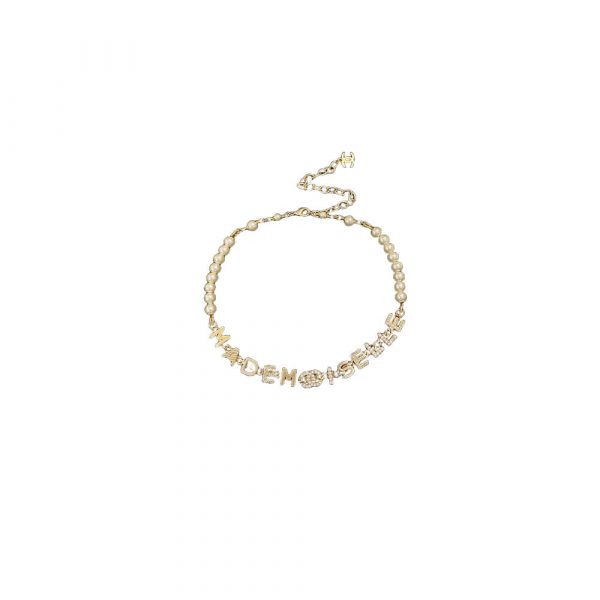 CHANEL NECKLACE