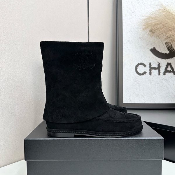 CHANEL Boots