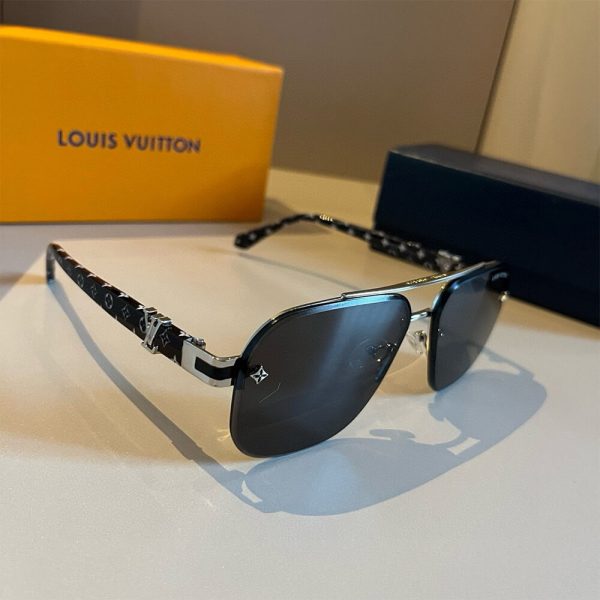 LOUIS VUITTON SUNGLASSES