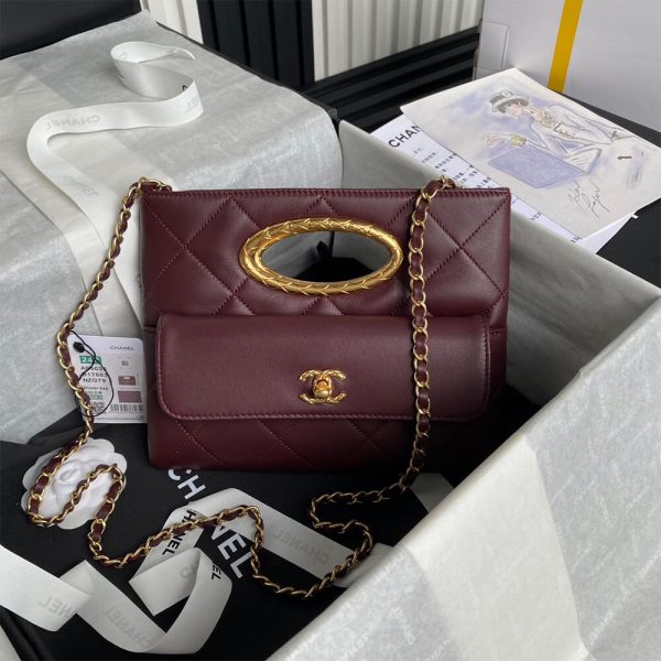 CHANEL Clutch