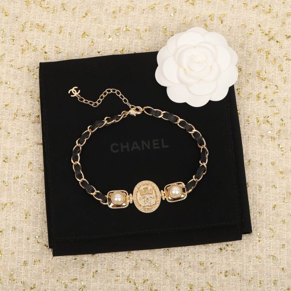 CHANEL Pearl Necklace
