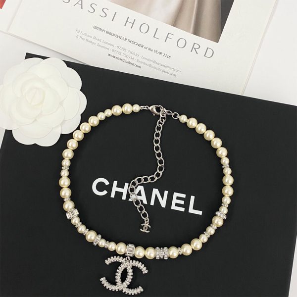 CHANEL NECKLACE
