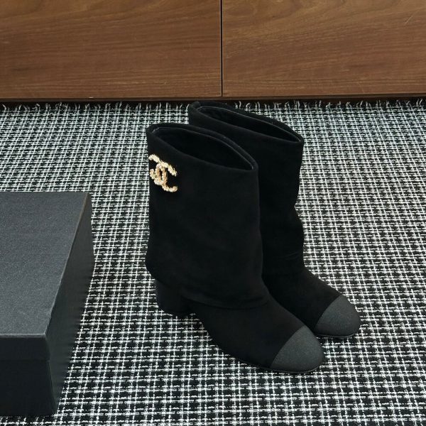 CHANEL Boots