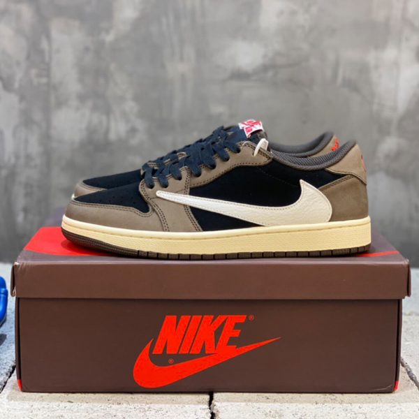 Nike x Travis Scott Jordan 1