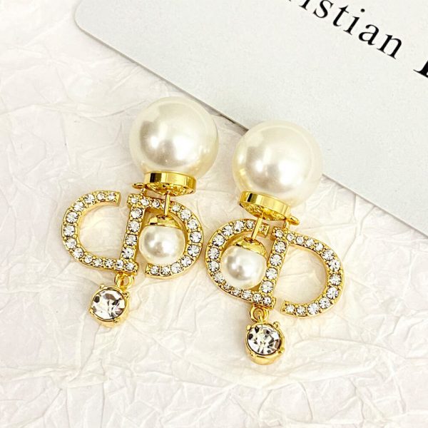 DIOR PEARL EARRINGS