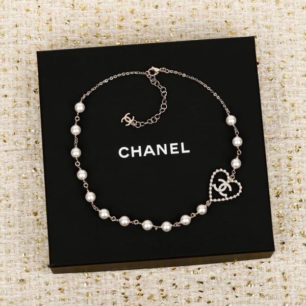 CHANEL Pearl Necklace
