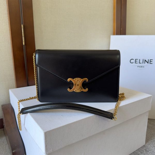 WALLET ON CHAIN MARGO in Shiny calfskin(HIGH-END GRADE)