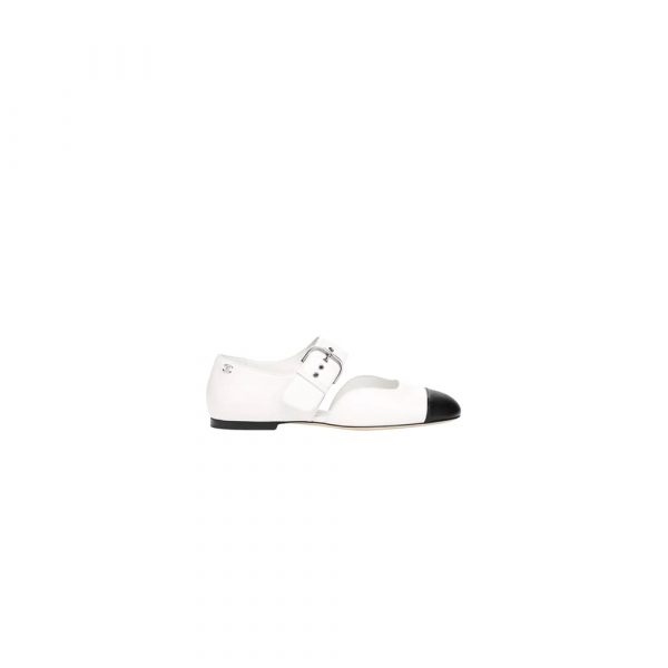 CHANEL Mary Janes in Shiny Lambskin