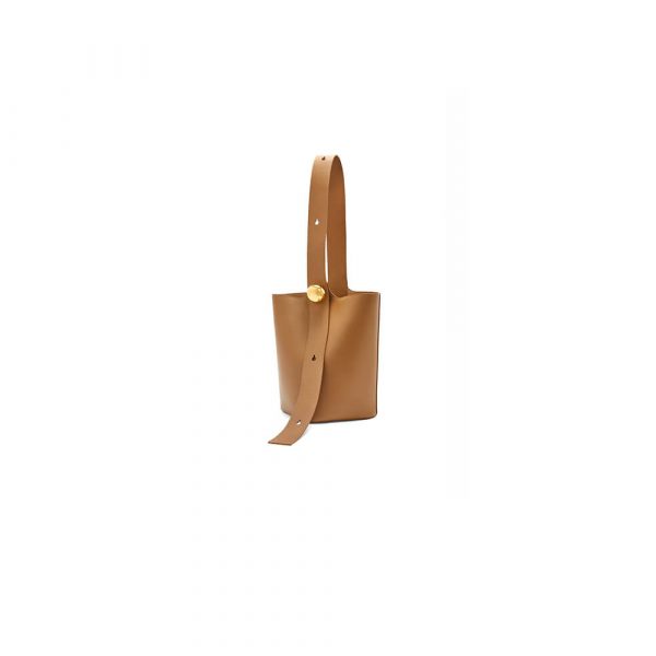 LOEWE Medium Pebble bucket in smooth calfskin(high-end grade)