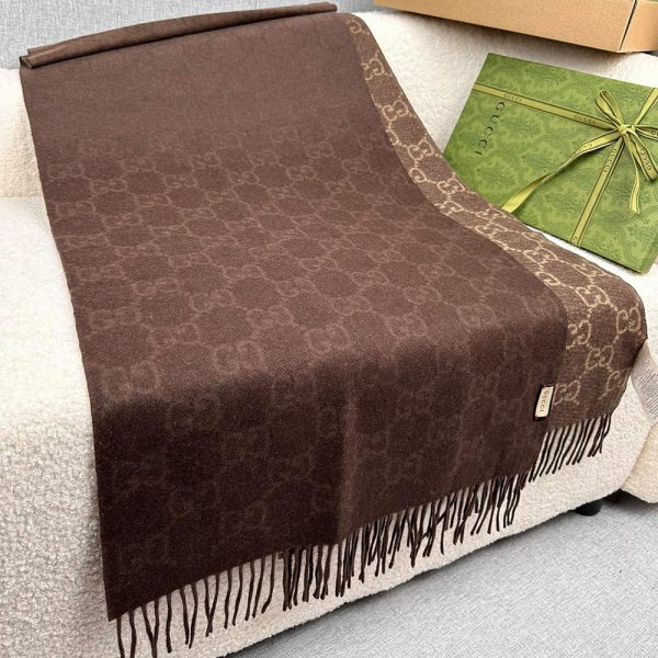 GUCCl GG cashmere scarf