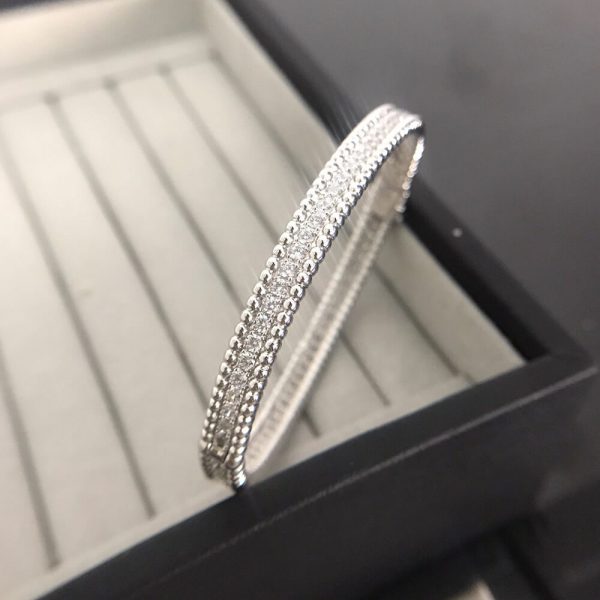 Van Cleef & Arpels Perlée diamonds bracelet, 1 row, medium model
