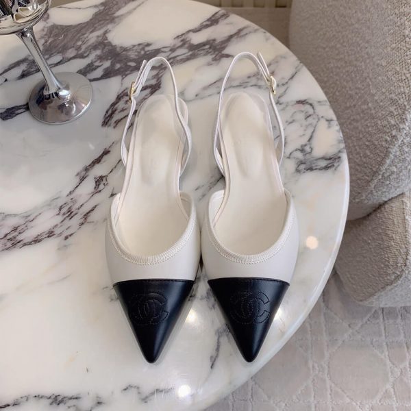 CHANEL Slingbacks