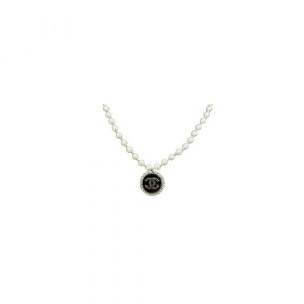 CHANEL Pearl Necklace