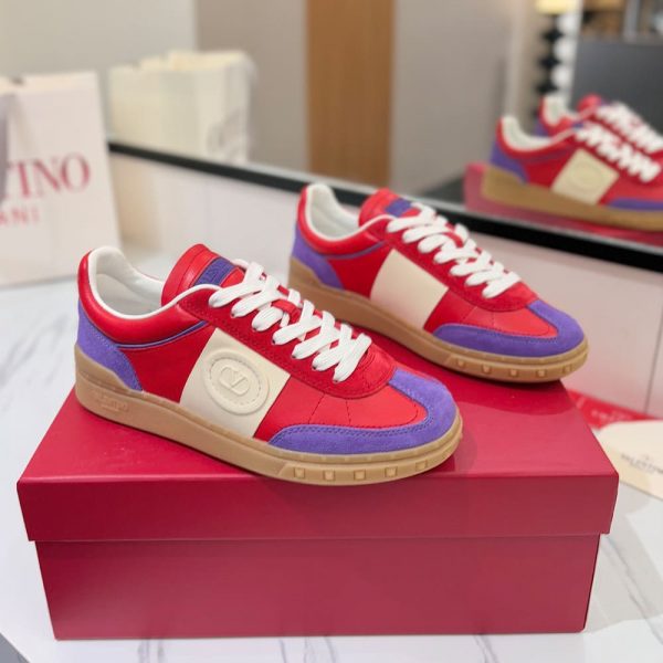 VALENTINO UPVILLAGE women’s low-top sneakers