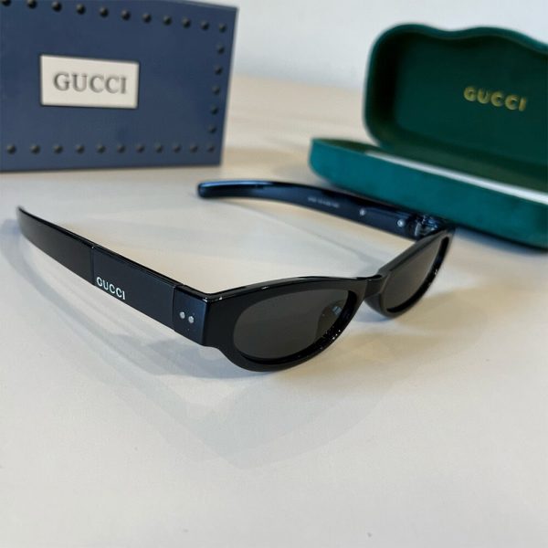 GUCCI SUNGLASSES