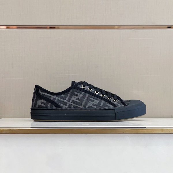 Fendi Domino