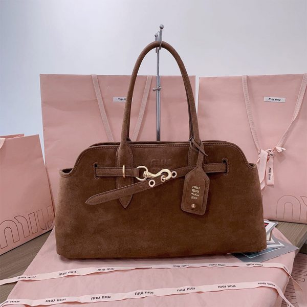 MIUMIU Large Aventure suede bag(HIGH-END GRADE)