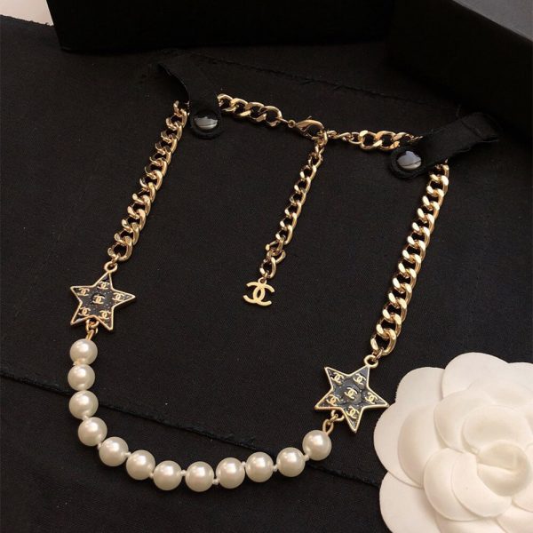 CHANEL Pearl Necklace