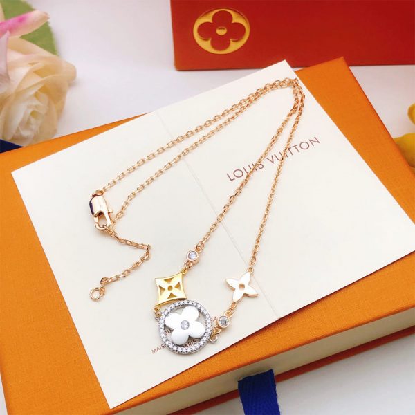 LV Diamond Idylle Blossom Necklace
