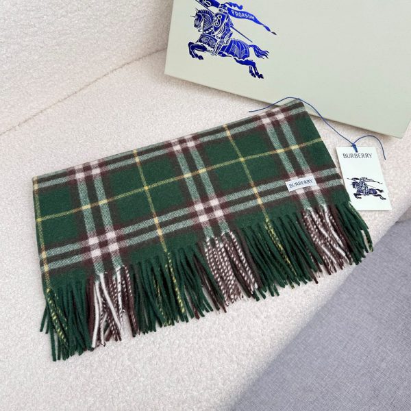 BURBERRY Check Cashmere Scarf