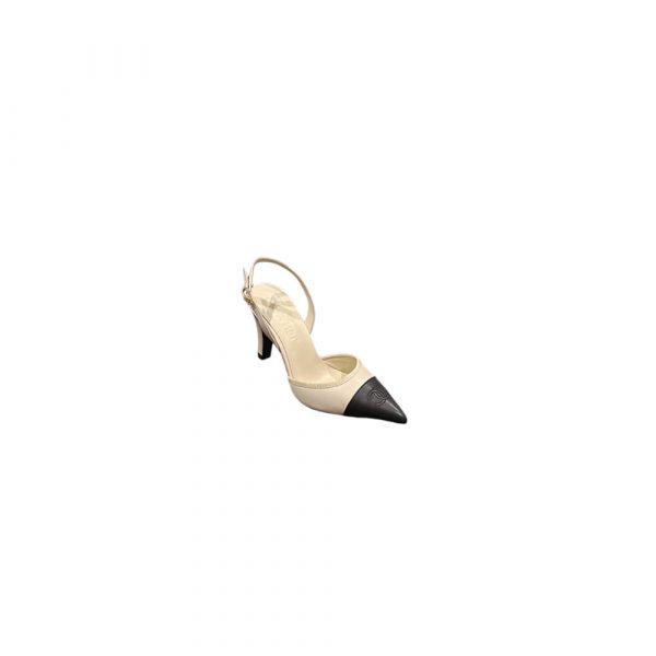 CHANEL Slingbacks