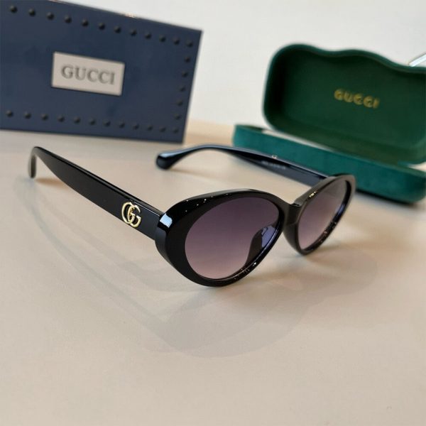 GUCCI SUNGLASSES
