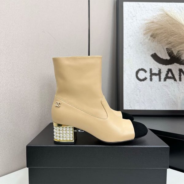 CHANEL Boots