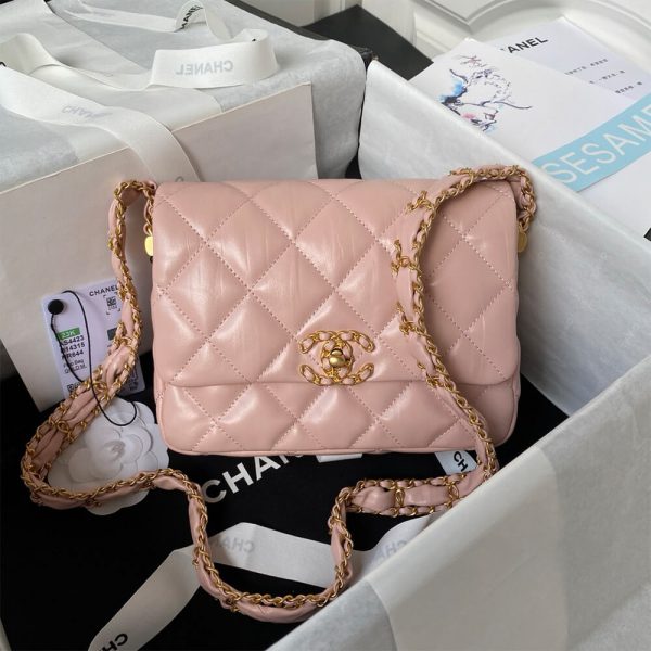 CHANEL MINI FLAP