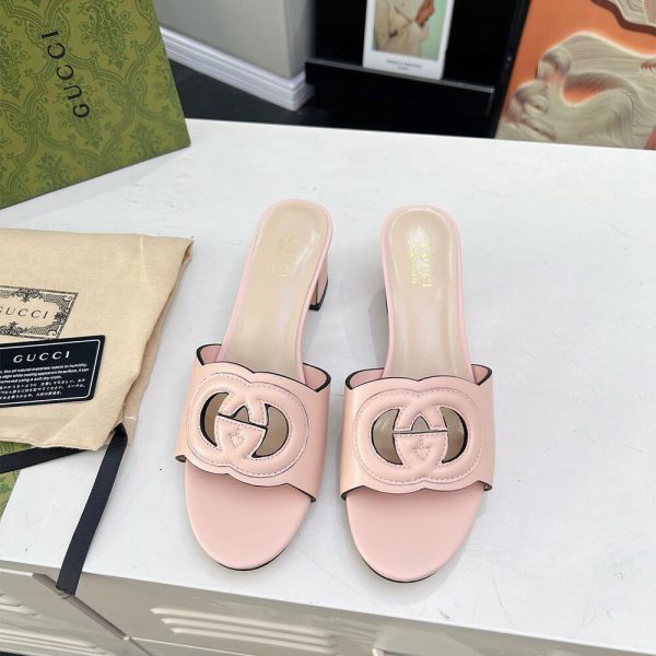 GUCCI Women’s Interlocking G slide sandal