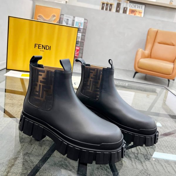 Fendi Force Chelsea Boots